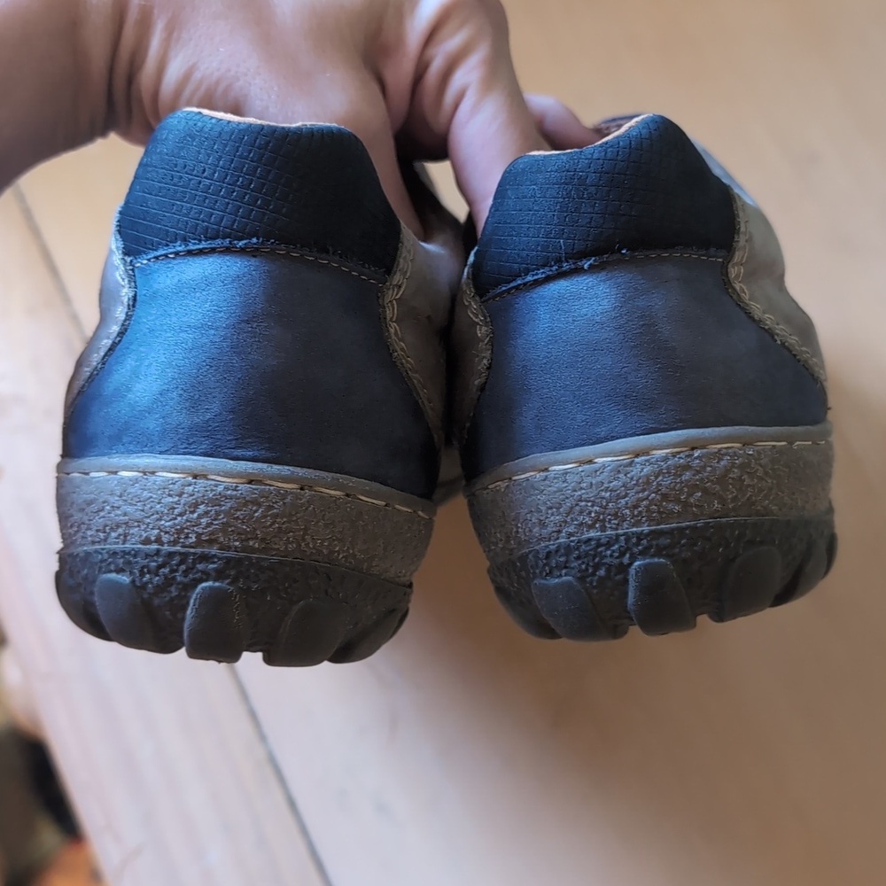 V Italia Blue and Gray Suede Sneakers - Picture 6 of 9